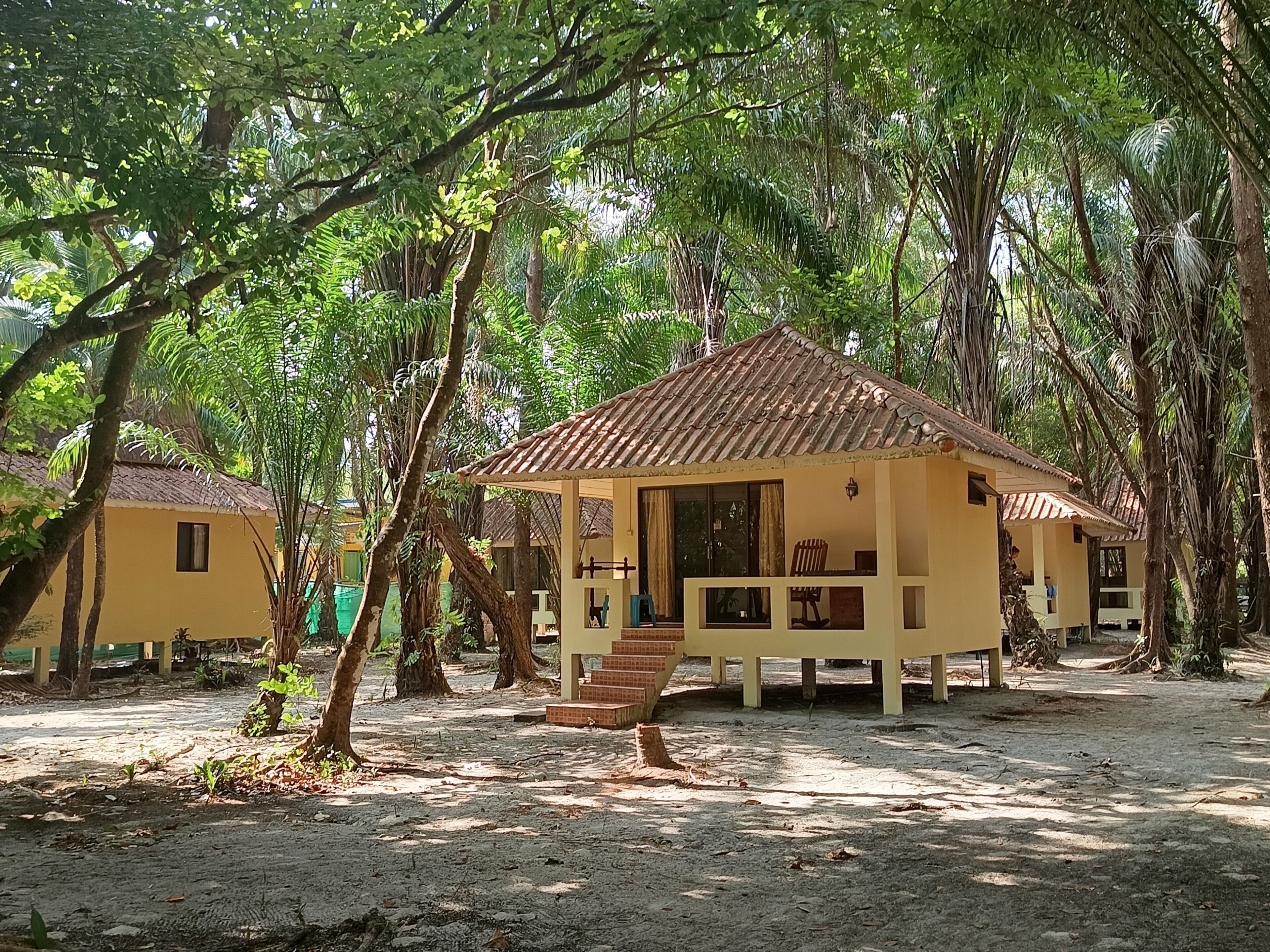 Superior Bungalow with Fan | In-room safe, desk, free WiFi, bed sheets