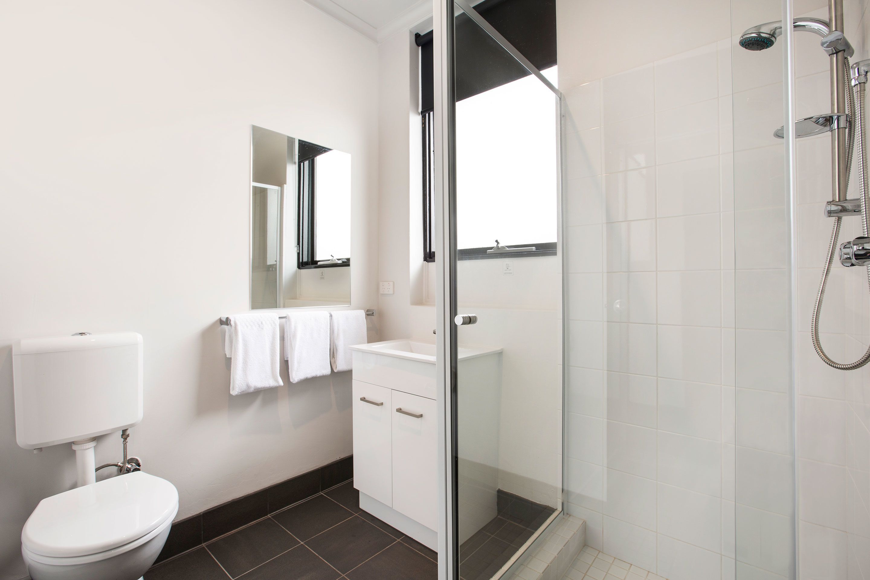 shower, free toiletries, towels