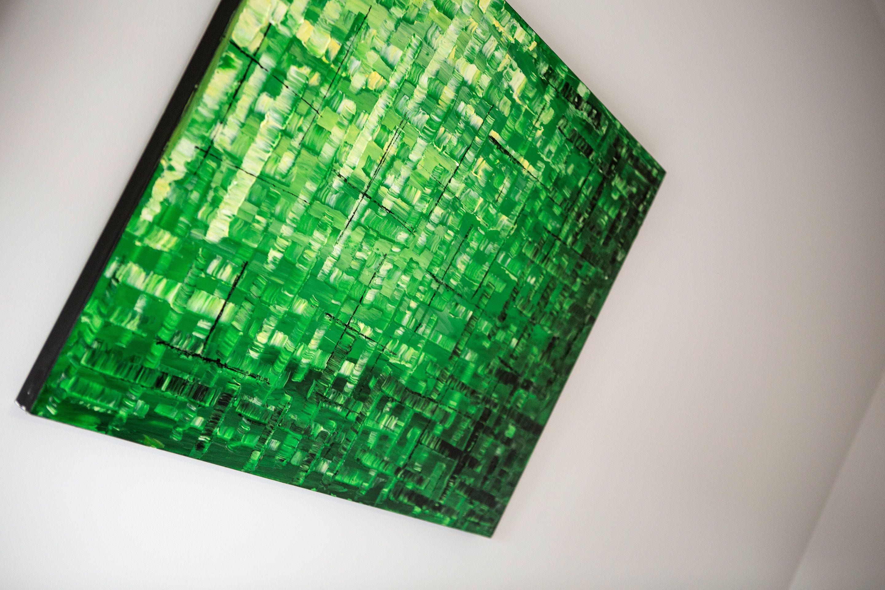 premium bedding, desk, iron/ironing board, cots/infant beds