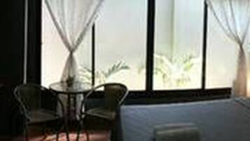 Standard King Room | Desk, rollaway beds, free WiFi, bed sheets