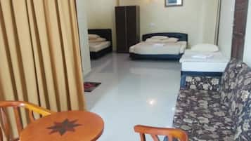 Desk, iron/ironing board, rollaway beds, free WiFi