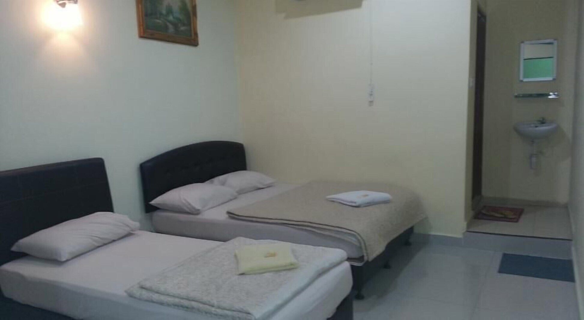 Desk, iron/ironing board, rollaway beds, free WiFi