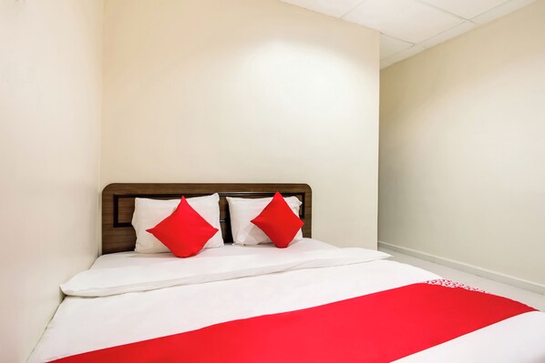 Chambre Double Standard, 1 très grand lit | Wi-Fi gratuit, draps fournis