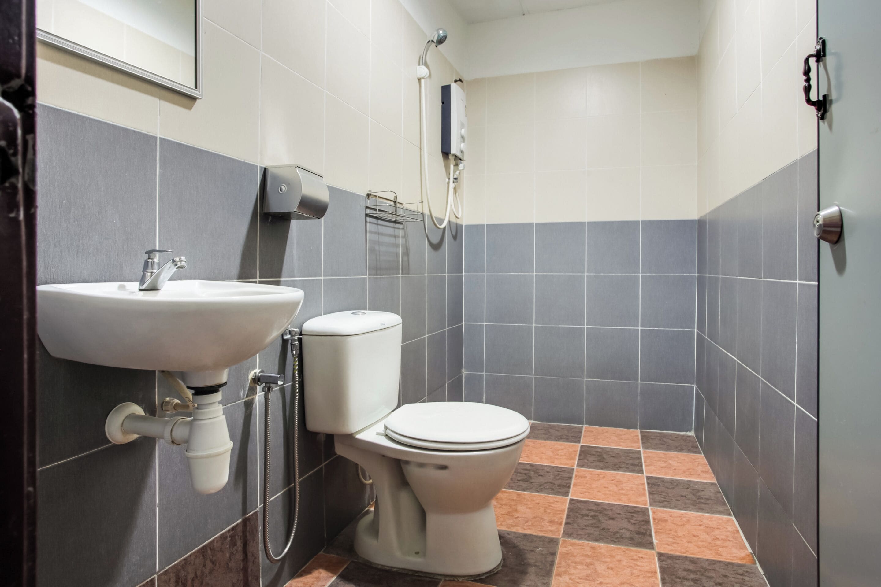 Regadera, regadera tipo lluvia, amenidades de baño gratuitas, bidet 