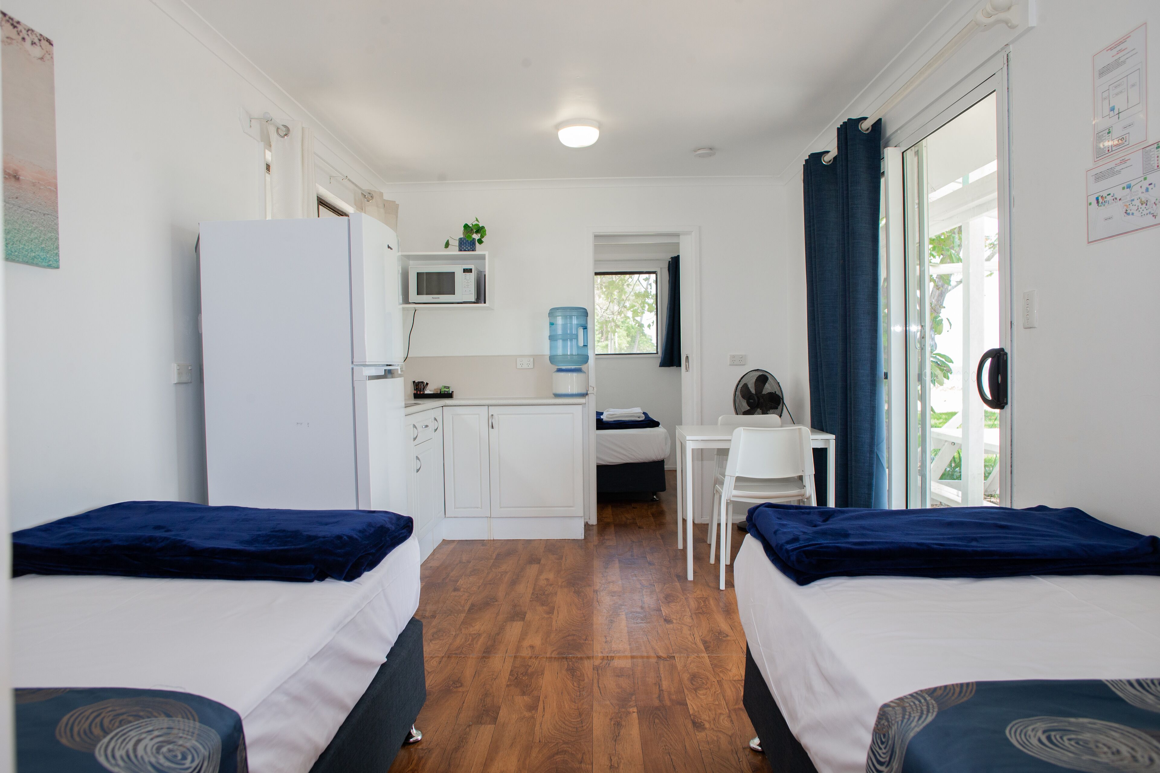 iron/ironing board, cots/infant beds, rollaway beds, bed sheets