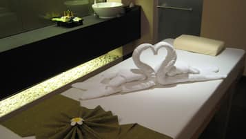 Thai massages, 2 treatment rooms