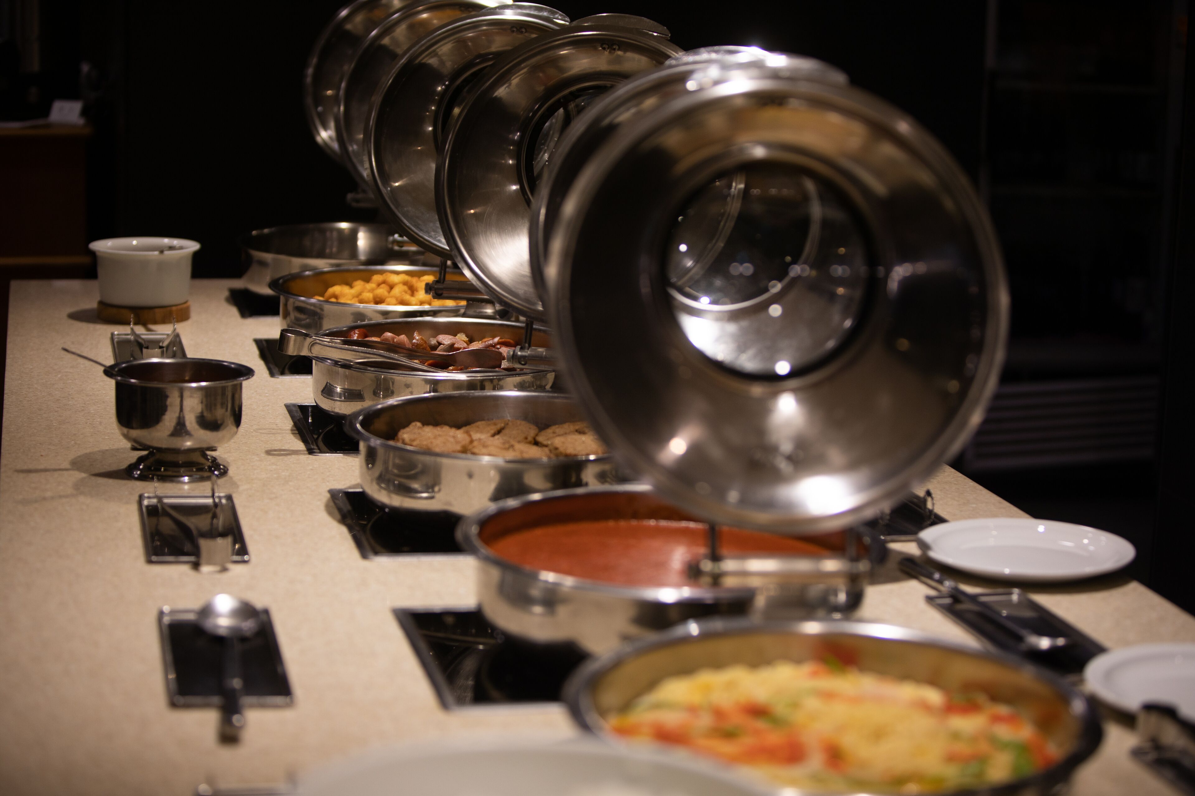 daily buffet breakfast for a fee