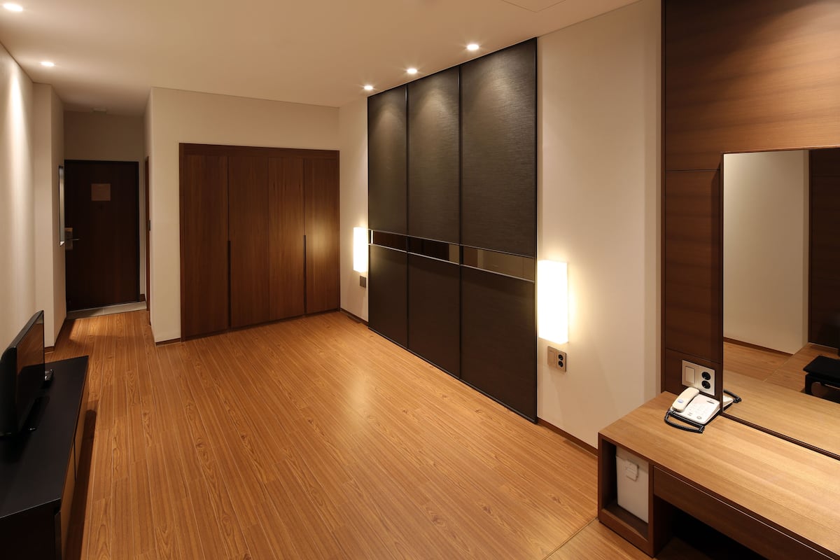 Standard Room (Ondol) | Langsir/tirai gelap terus, Wi-fi percuma, cadar katil