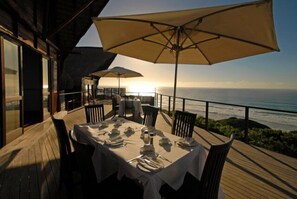 Free daily buffet breakfast - Massinga Beach Lodge (Massinga)