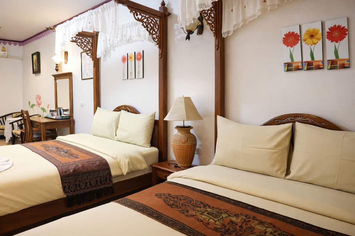 Ropa de cama hipoalergénica, minibar, escritorio y wifi gratis