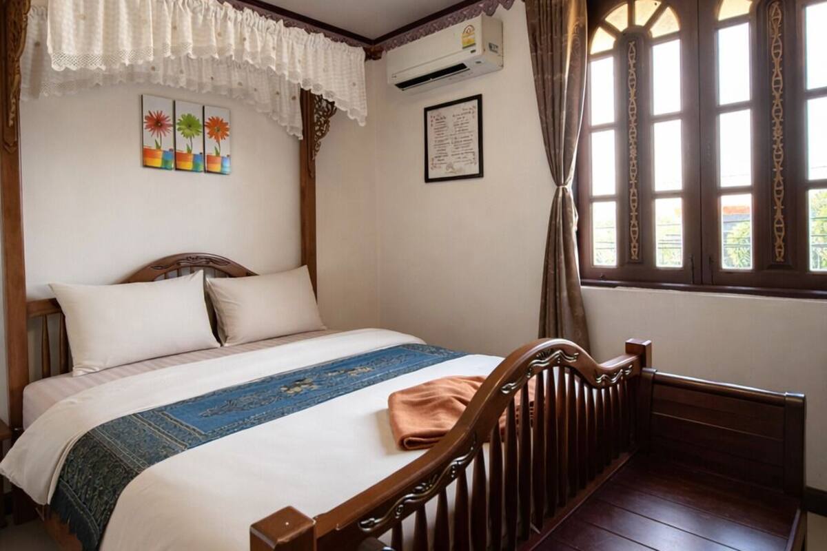 Standard Double Room | 低過敏寢具、迷你吧、書桌、免費無線上網