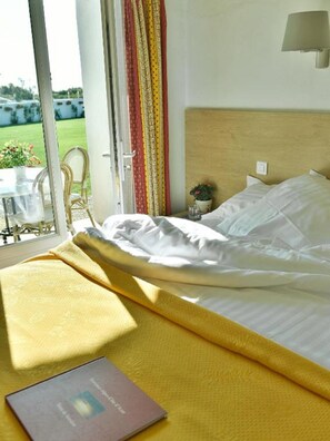 Allergikerbettwaren, Zimmersafe, Schreibtisch, schallisolierte Zimmer