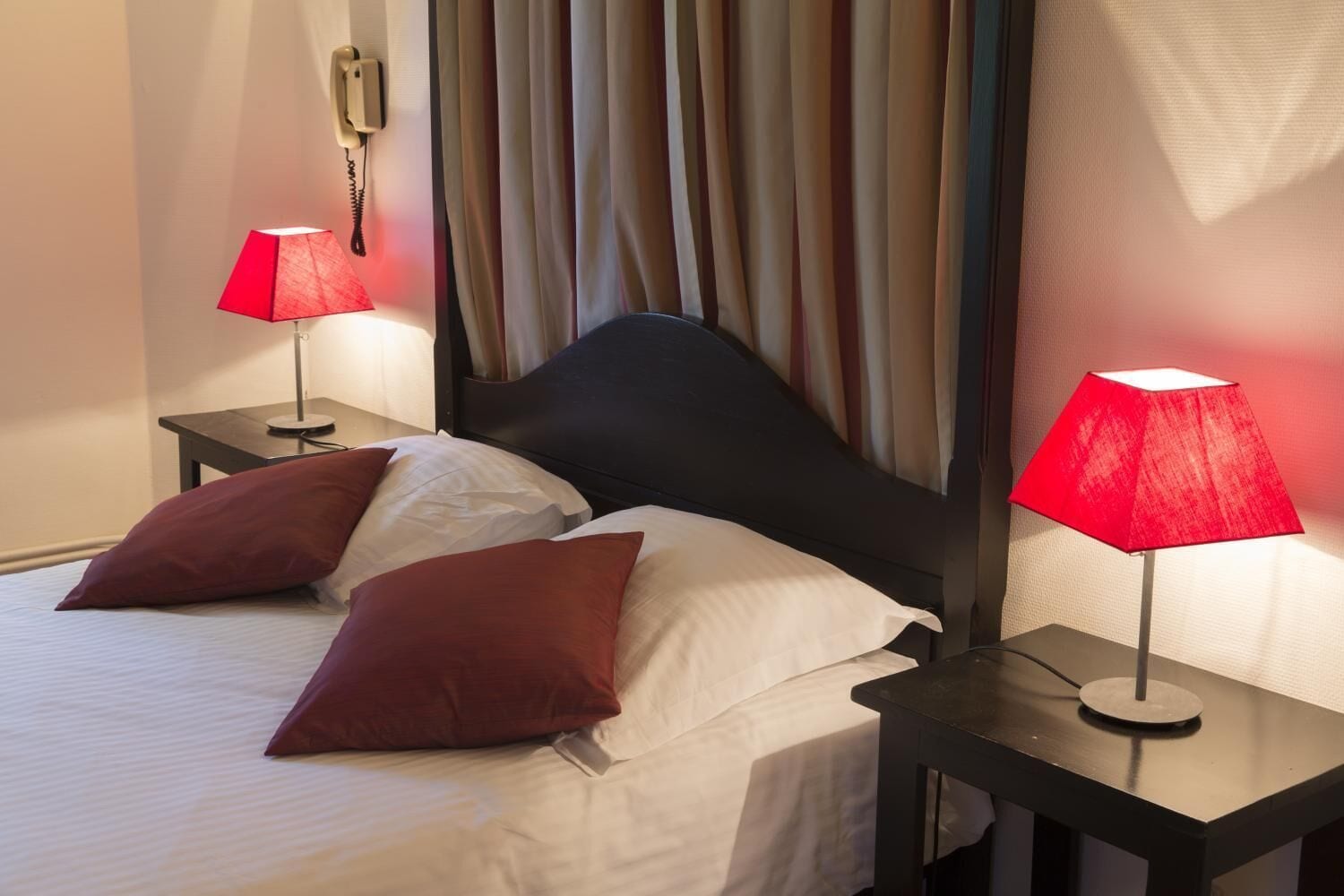 Desk, cots/infant beds, rollaway beds, free WiFi