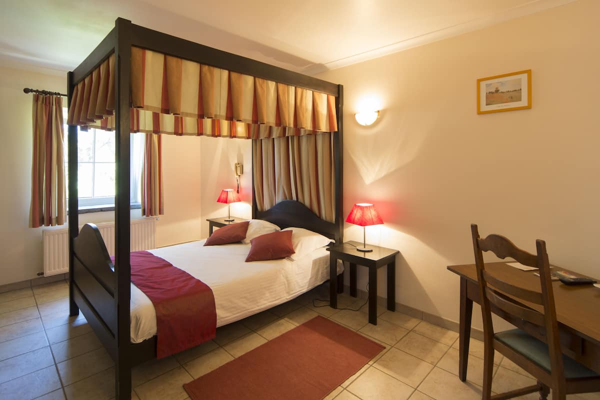 Standard Double or Twin Room | Desk, cribs/infant beds, rollaway beds, free WiFi
