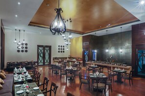 Breakfast (INR 450 per person) - Orana Hotels And Resorts (New Delhi)