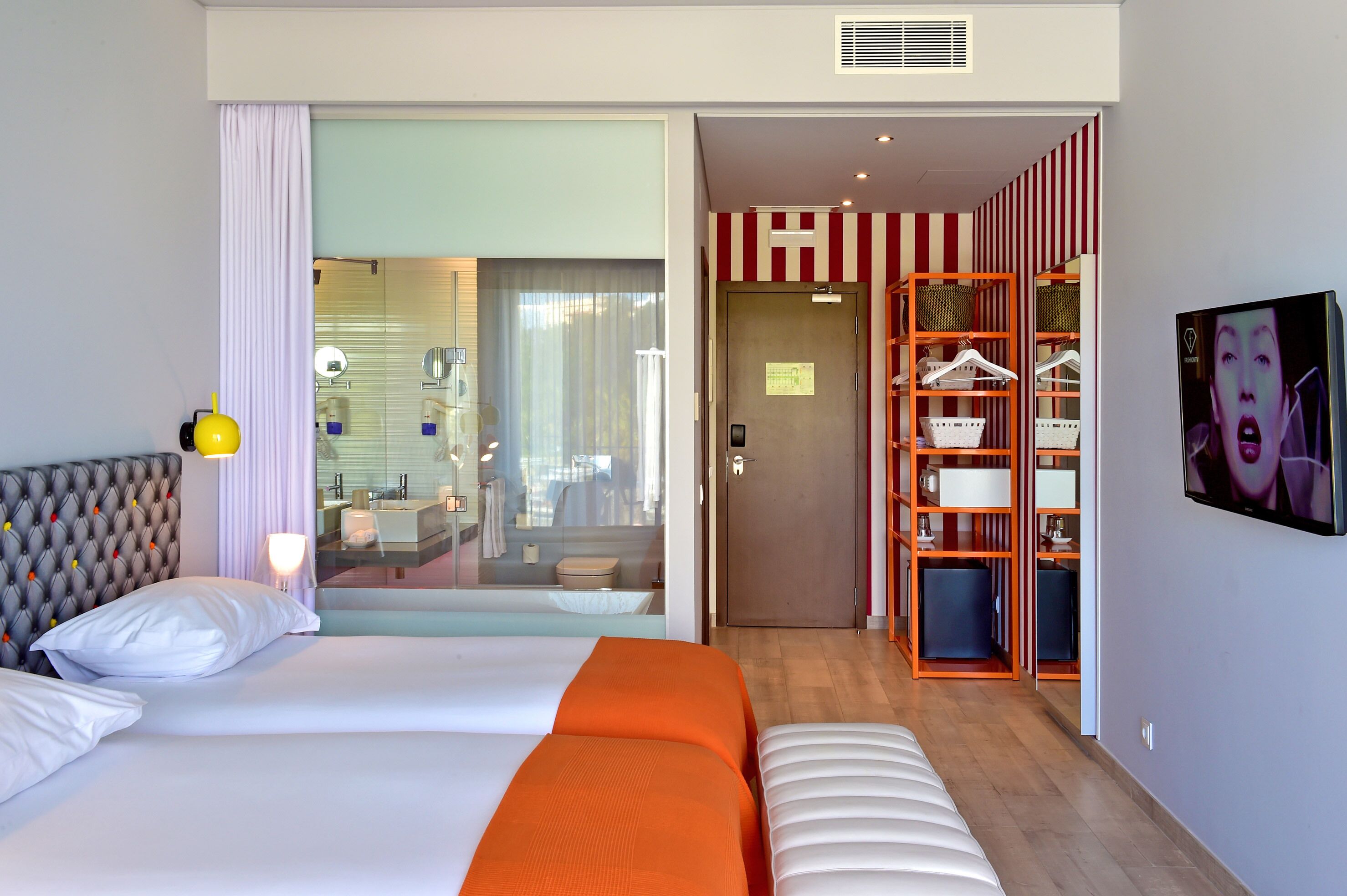 deluxe double or twin room, pool view | 1 bedroom, minibar, in-room safe, free wifi