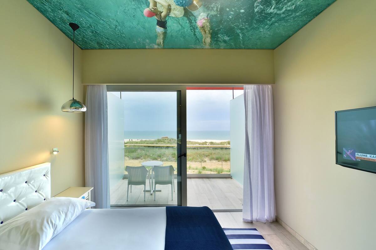 suite, sea view | view from room