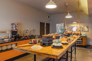 Breakfast buffet - Pestana Alvor South Beach, Premium Suite Hotel (Portimão)