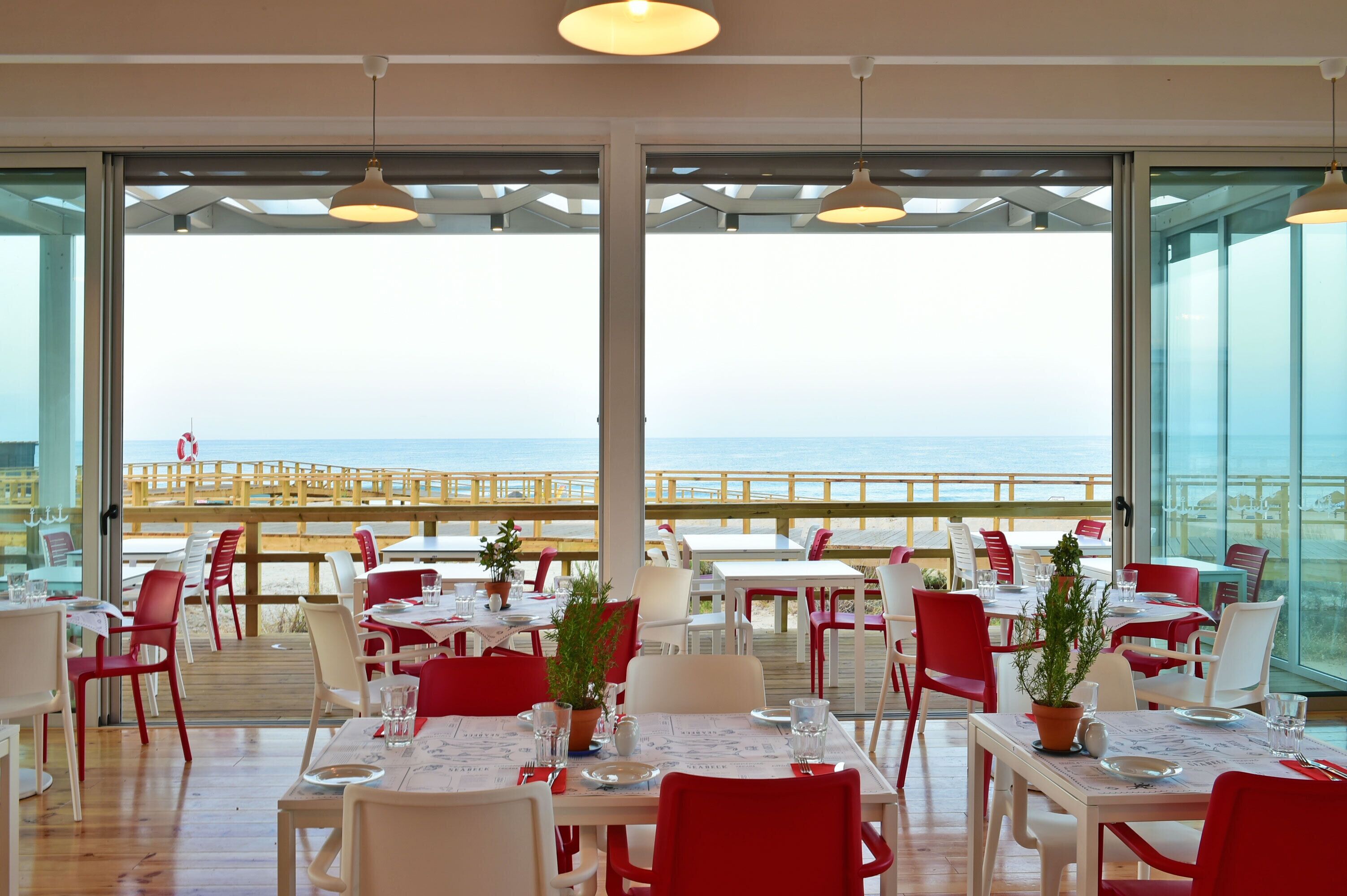 breakfast, lunch and dinner served