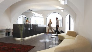 Lobby sitting area - Thermalhotel Kaiser Österreich (Bad Radkersburg)