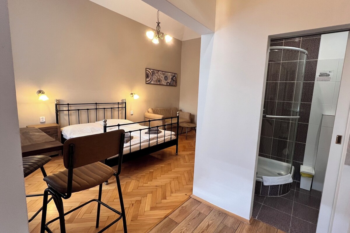 In-room safe, desk, laptop workspace, iron/ironing board