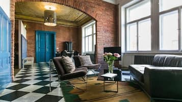 Design Apartment, 2 Bedrooms, 2 Bathrooms, City View | Living area | 80-cm Smart TV with digital channels, Netflix, streaming services