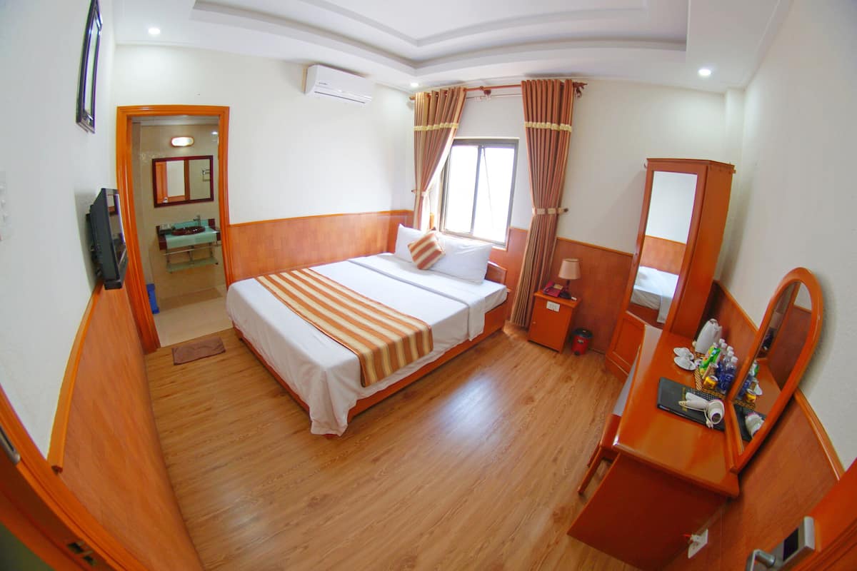 Superior Double Room, City View | Premium bedding, minibar, in-room safe, desk