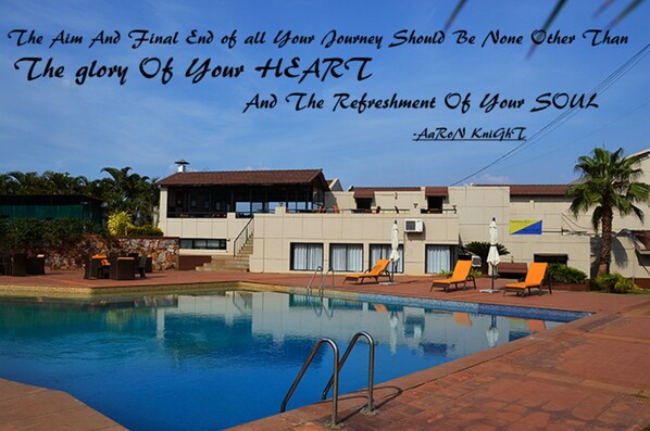 Indoor pool, outdoor pool