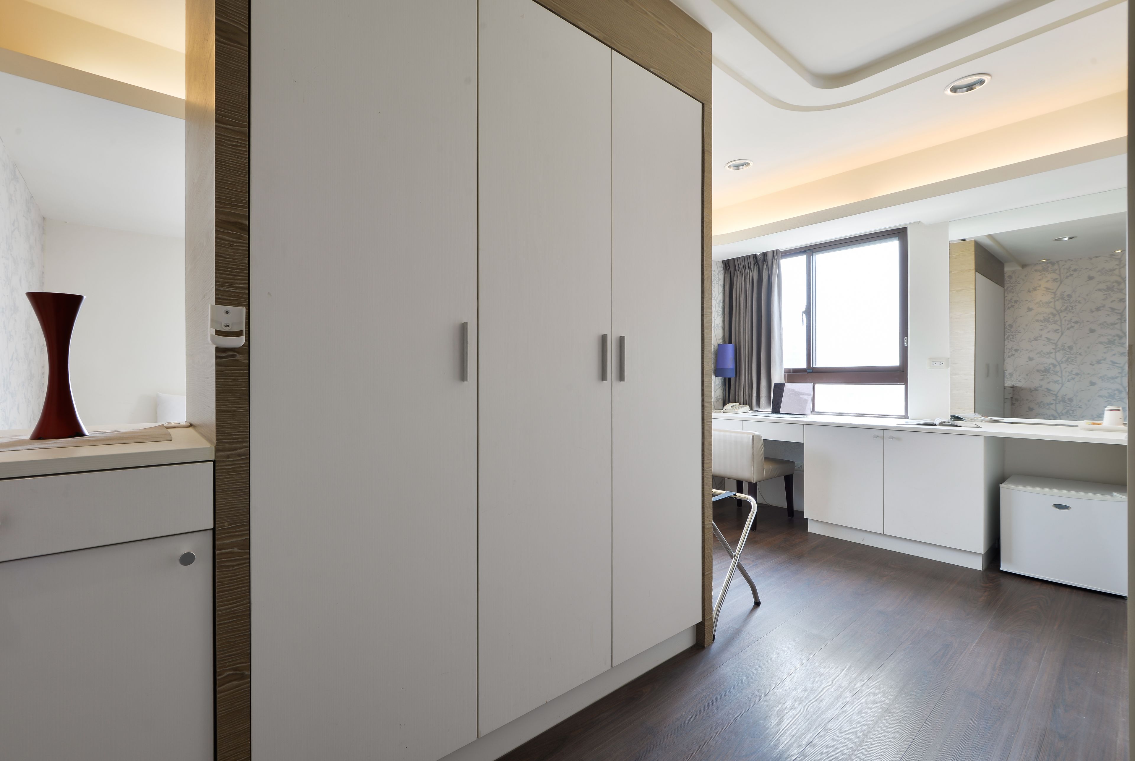 Business Twin Room, 2 Single Beds | Desk, soundproofing, free WiFi, bed sheets