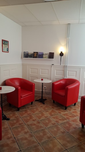Sala de estar en el lobby