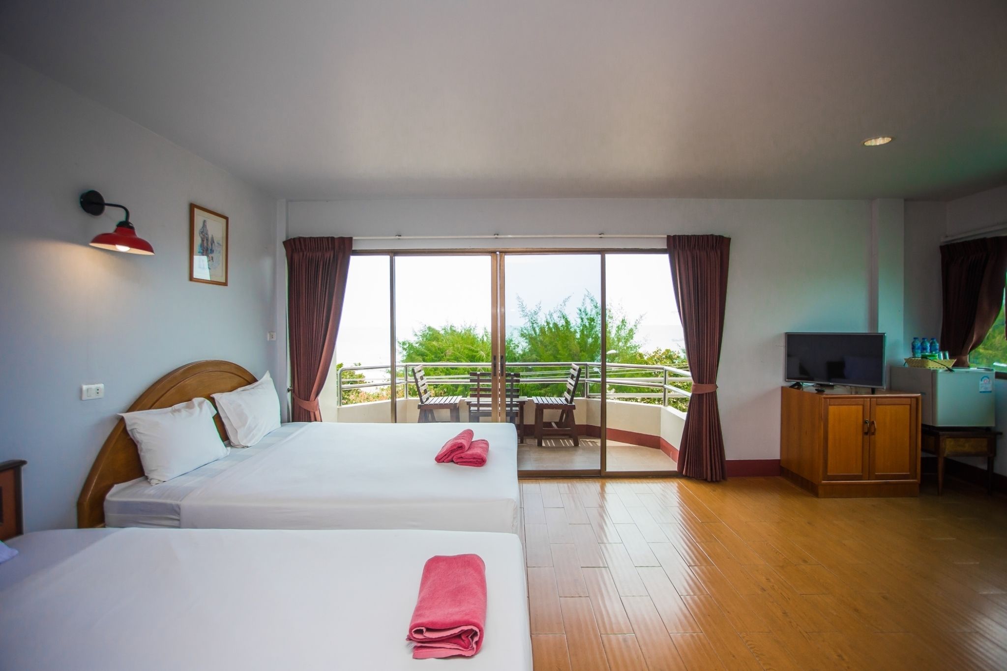 Family Room, Sea View | Desk, blackout drapes, free WiFi