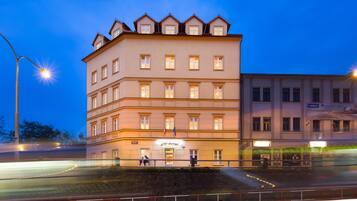 Front of property - evening/night