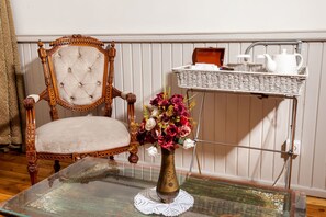 Suite | Living area | LCD TV