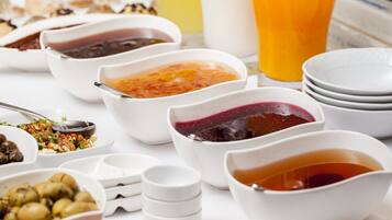 Petit déjeuner buffet compris tous les jours