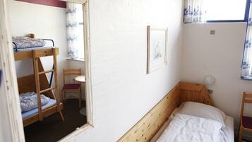 1 bedroom, individually decorated, individually furnished