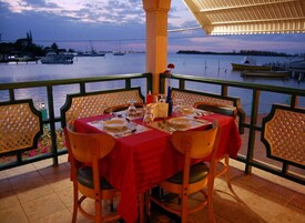 Se sirven desayunos, almuerzos, cenas y cocina internacional