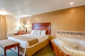 Room, 1 King Bed, Fireplace (Jacuzzi) | Iron/ironing board, free WiFi, bed sheets - Park Tower Inn (Pigeon Forge)