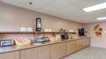 Free daily full breakfast
