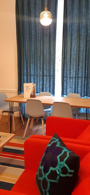 Superior Apartment, 2 Bedrooms, Non Smoking (Sleeps 4) | Living area