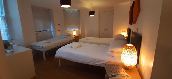 Family Apartment, 3 Bedrooms, Non Smoking (Sleeps 6) | 1 bedroom, in-room safe, desk, iron/ironing board - Acorn - Bedford Place Apartments (London)