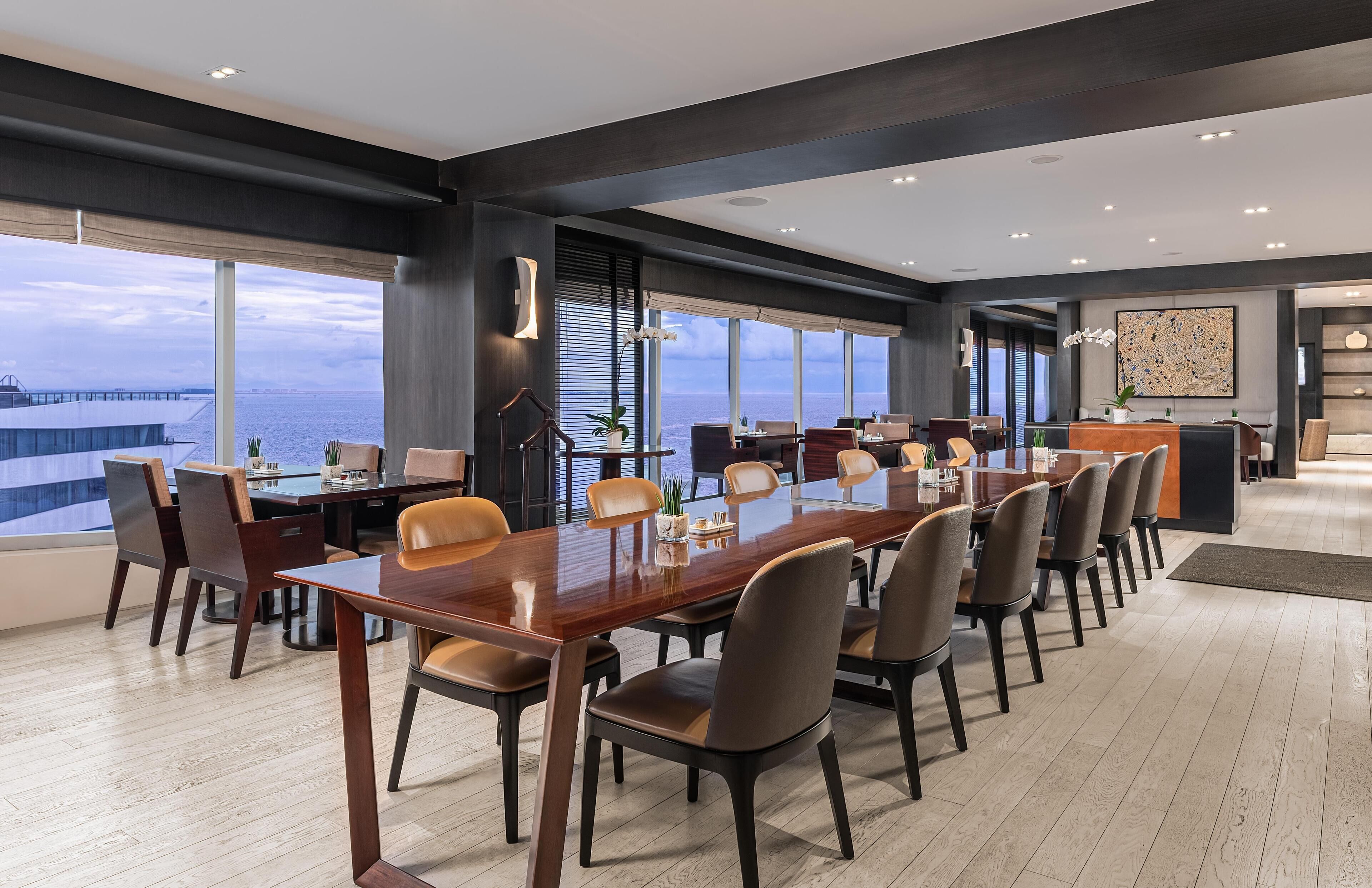 Executive-lounge