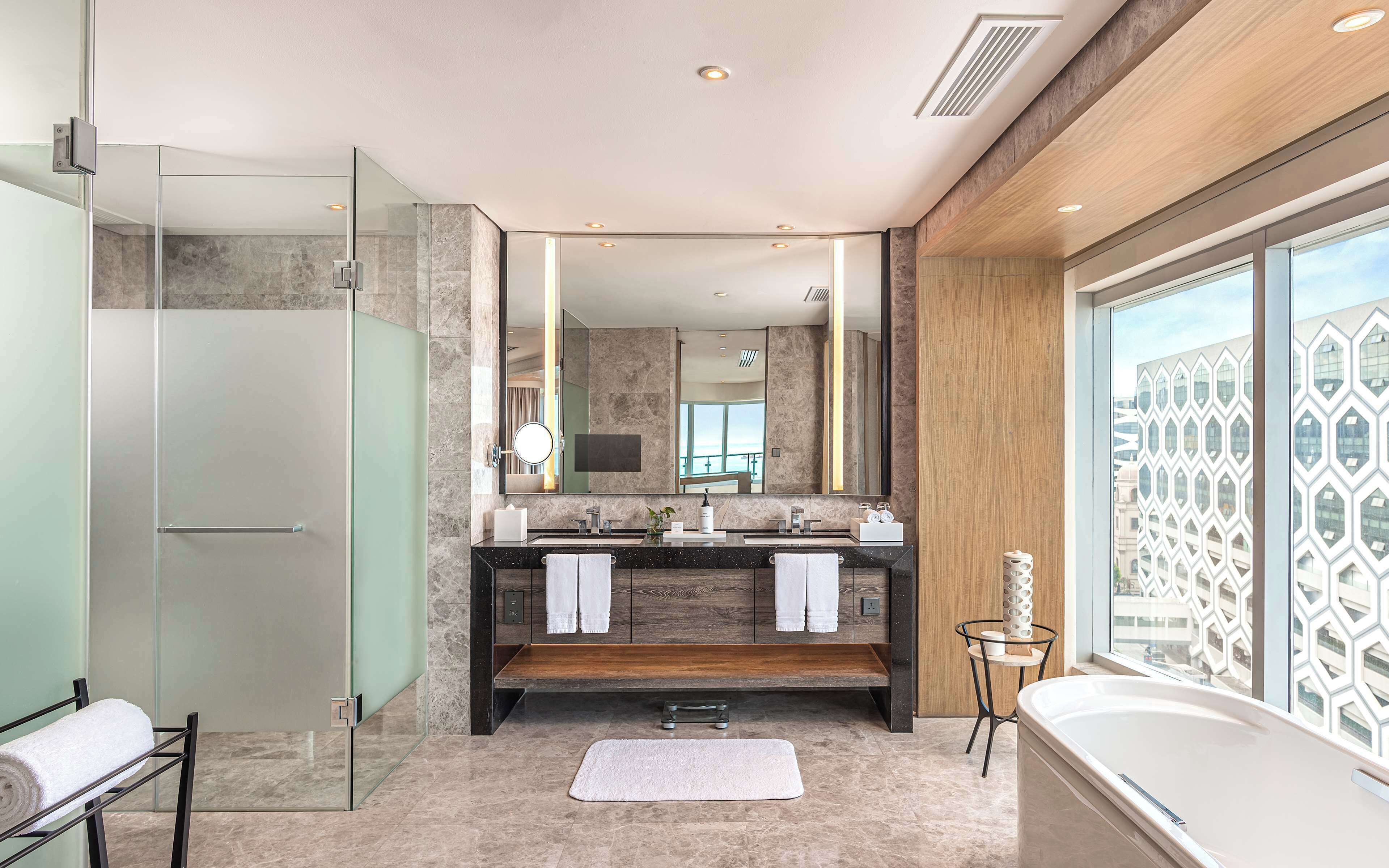 shower, rainfall showerhead, free toiletries, bathrobes