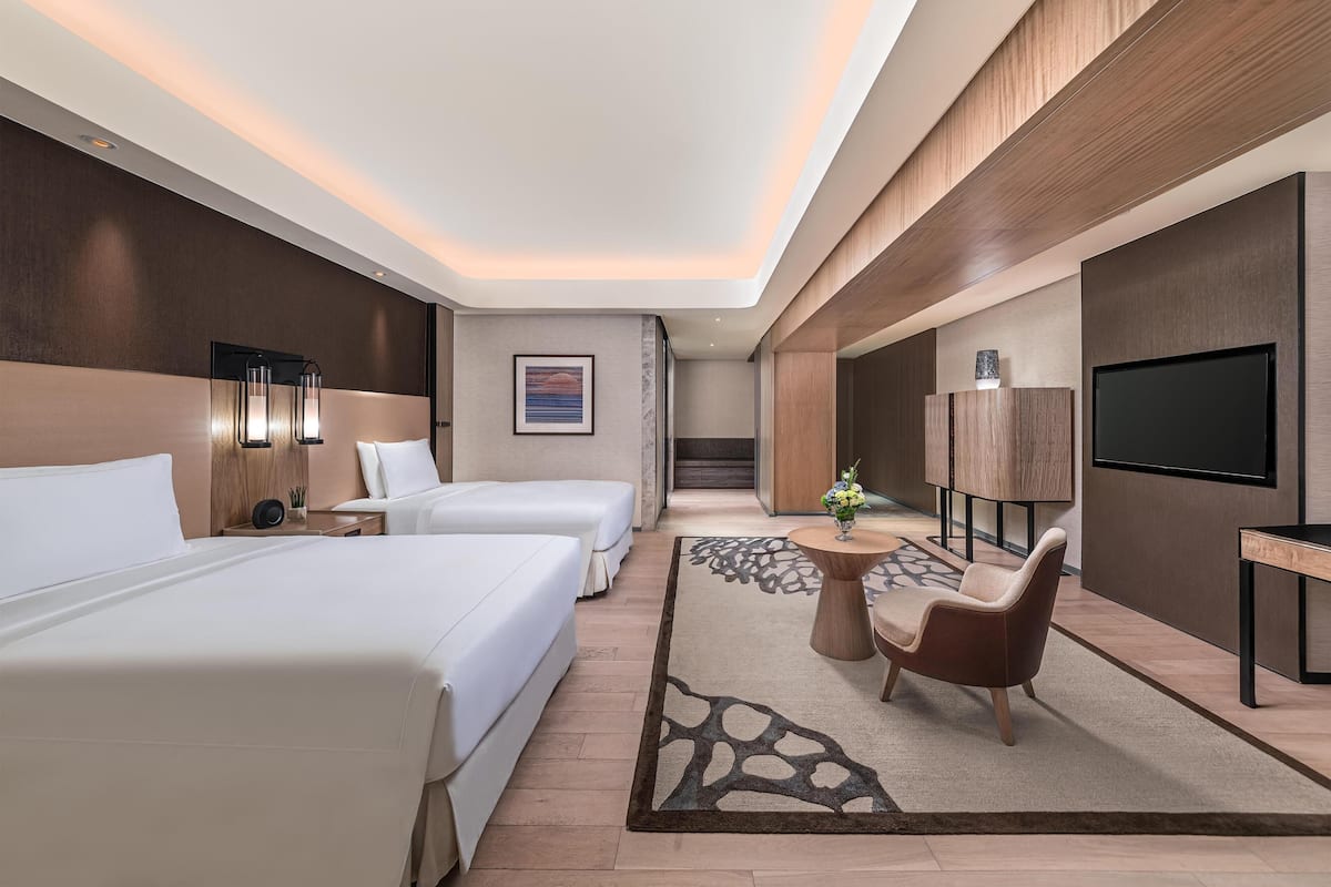 Premier kamer, 2 eenpersoonsbedden | Luxe beddengoed, een minibar, een kluis op de kamer, gratis babybedden