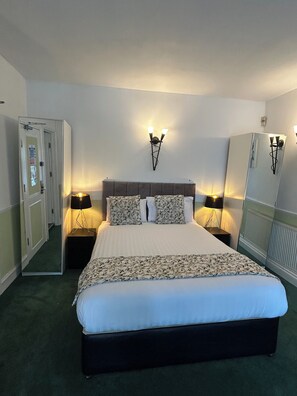 收费 WiFi、床单