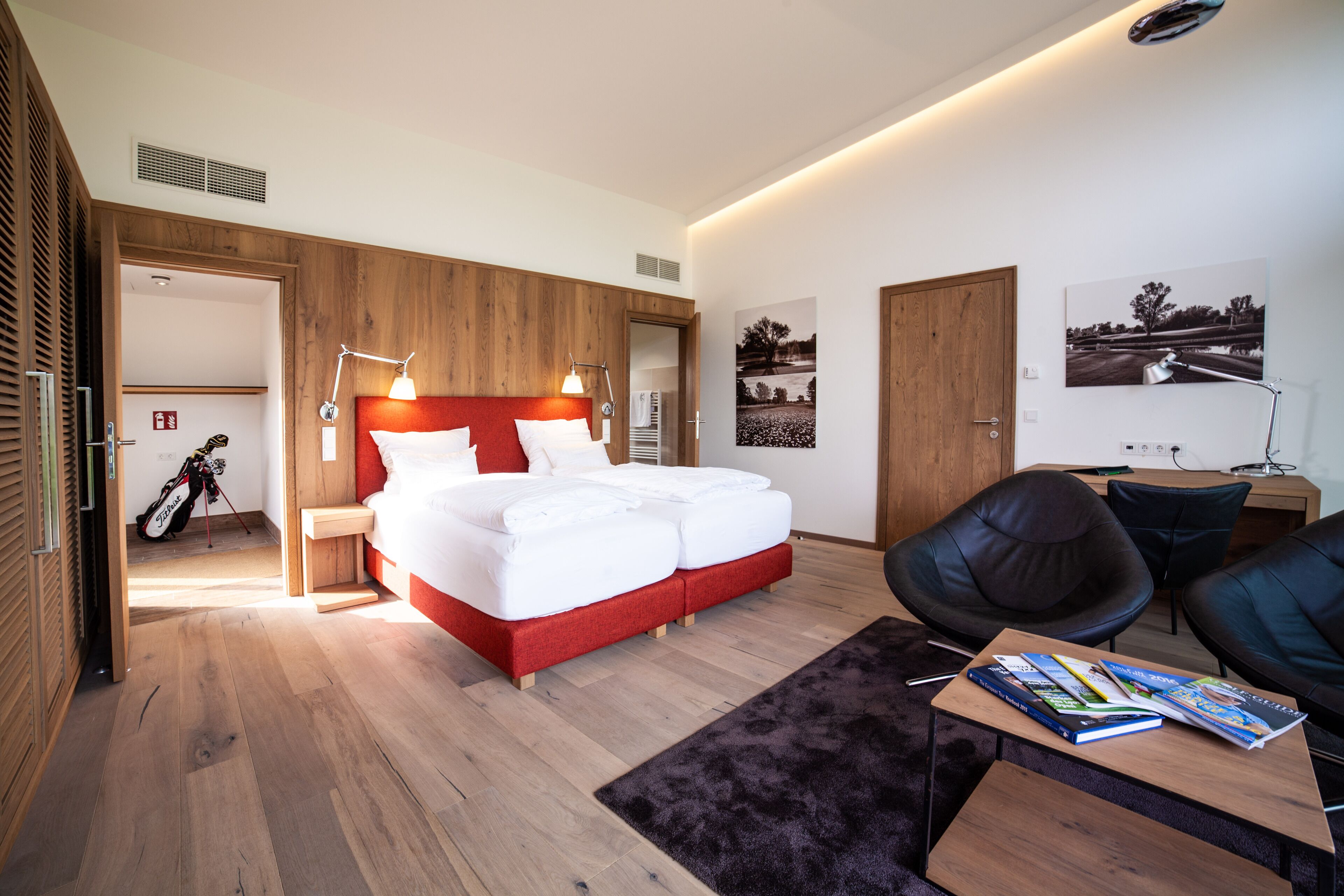 deluxe room, 1 bedroom | 1 bedroom, premium bedding, in-room safe, individually decorated