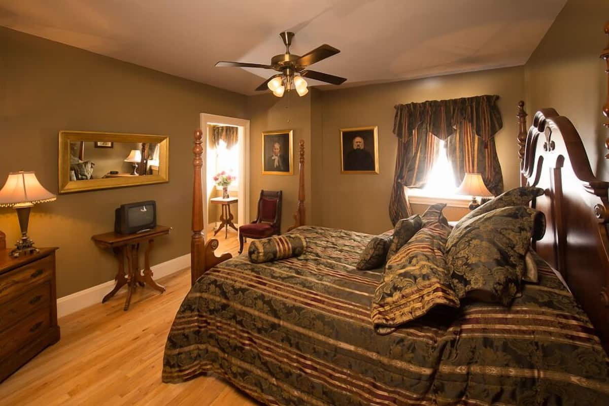 Standard Double Room, 2 Queen Beds | Premium bedding, iron/ironing board, free WiFi, individually decorated