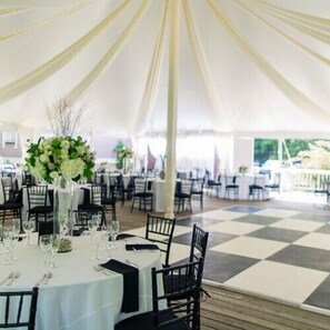 Espace banquet en plein air