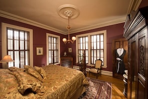 Romantic Room, 1 Katil Raja (King) | Peralatan tempat tidur premium, dihias secara berasingan 