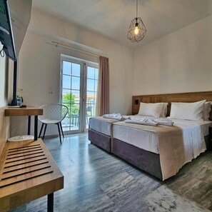 In-room safe, soundproofing, free cots/infant beds - Olympion Melathron (Dio-Olympos)