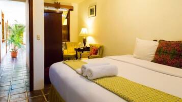 Down duvets, individually decorated, individually furnished, free WiFi